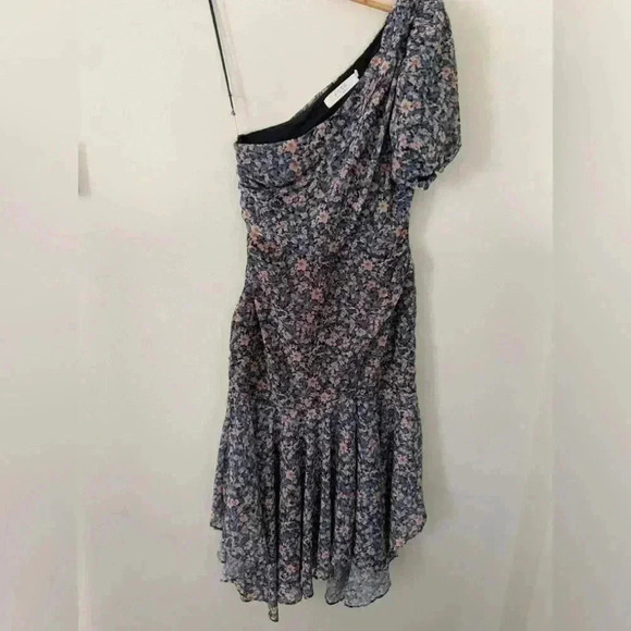 ASTR the label santorini dress. Blue floral, one shoulder size m - Picture 2 of 4